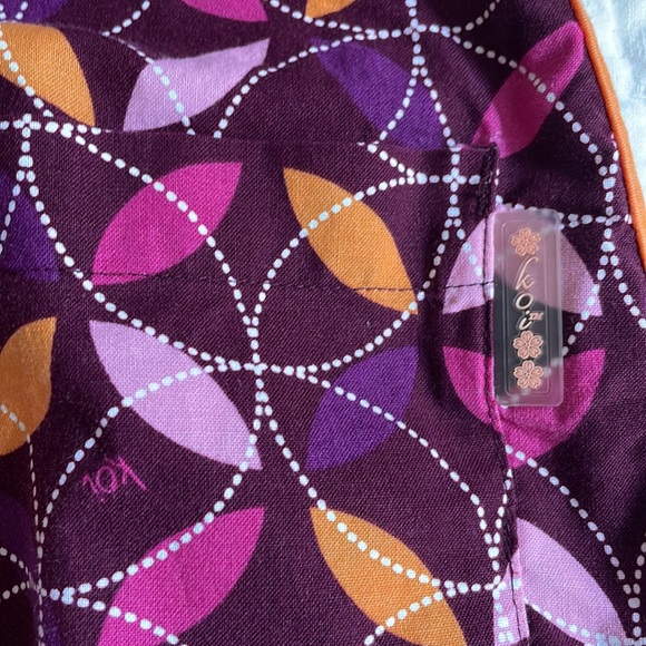 koi Scrub Top - Picture 10 of 16